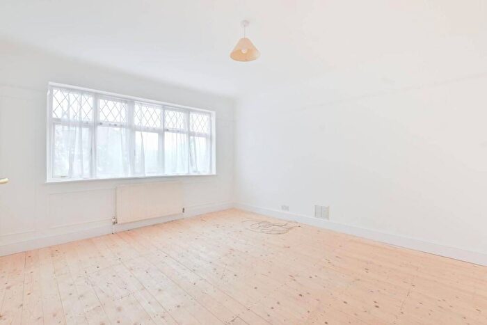 2 Bedroom Flat For Sale In Hillside Avenue, Wembley Park, Wembley, HA9