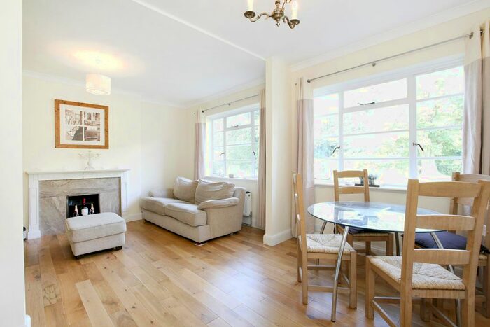 2 Bedroom Flat To Rent In Cambridge Park, Twickenham, TW1