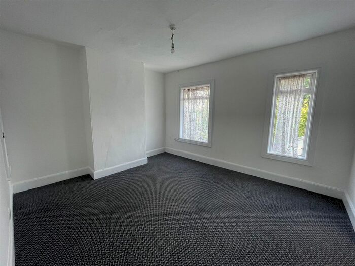 2 Bedroom Property To Rent In Pargeter Street, Walsall, WS2