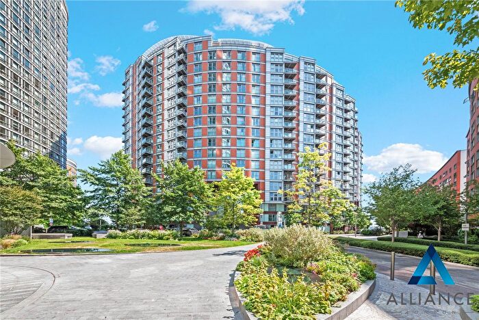 Studio For Sale In Fairmont Avenue, London, E14