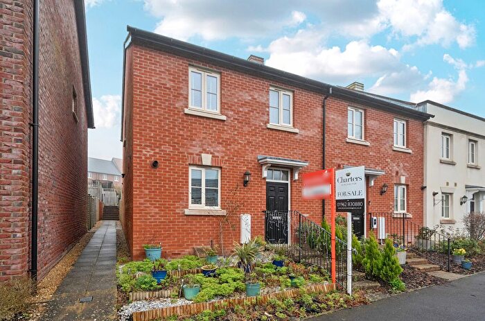 3 Bedroom Semi Detached House For Sale In Pitt Road, Winchester, Hampshire, SO22