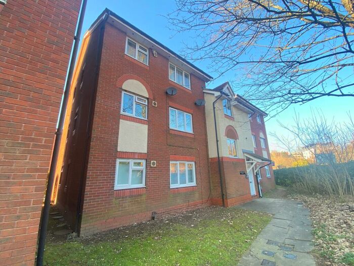 1 Bedroom Flat To Rent In Flaxfield Court, Basingstoke, RG21