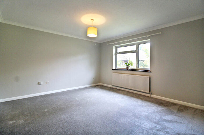 2 Bedroom Bungalow To Rent In Rowledge, Farnham, Surrey, GU10