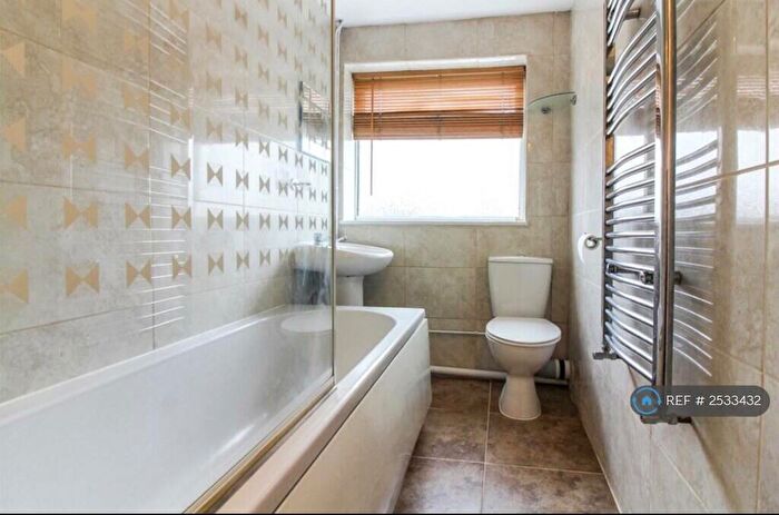 1 Bedroom Flat To Rent In Wigmore Road, Aylesbury, HP19