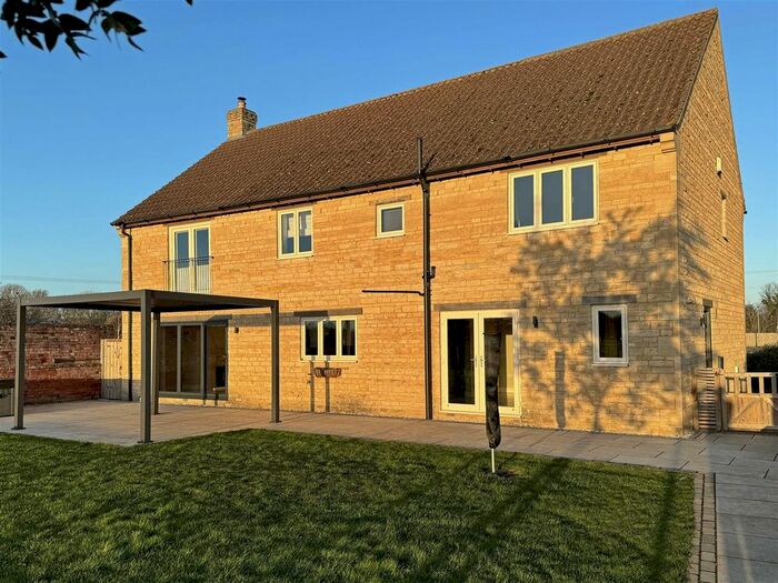 5 Bedroom Detached House To Rent In Searson Close, Tallington, Stamford, PE9