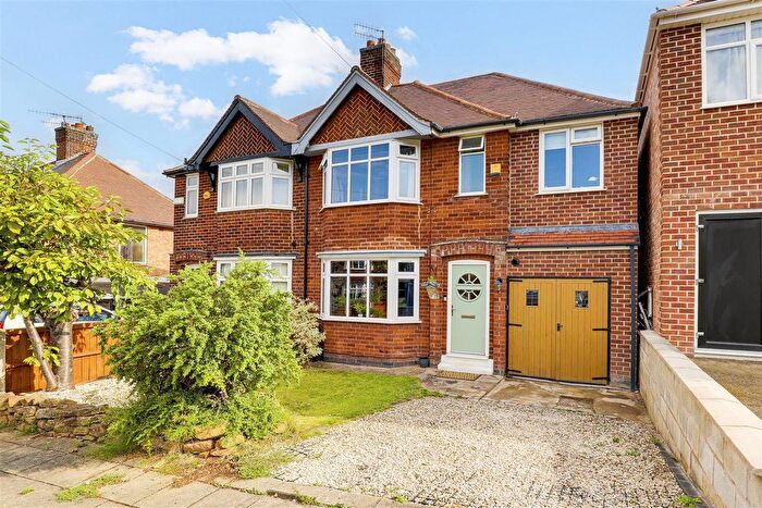 4 Bedroom Semi-Detached House To Rent In Langley Avenue, Arnold, Nottingham, NG5
