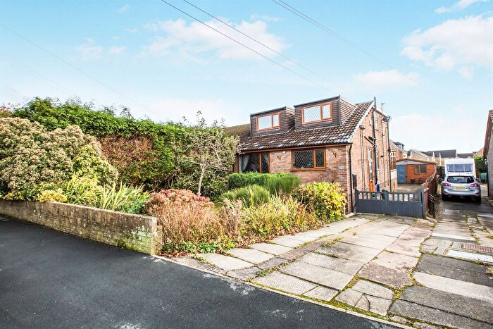 3 Bedroom Semi Detached Bungalow For Sale In Ashlar Grove, Queensbury, Bradford, BD13