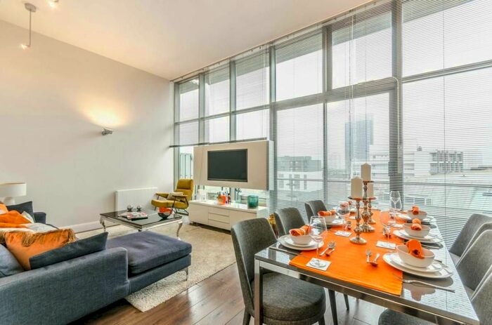 2 Bedroom Flat To Rent In City Road, London, EC1V