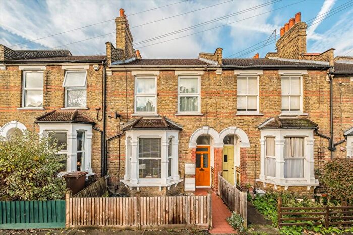 1 Bedroom Flat To Rent In Littlewood, Lewisham, SE13