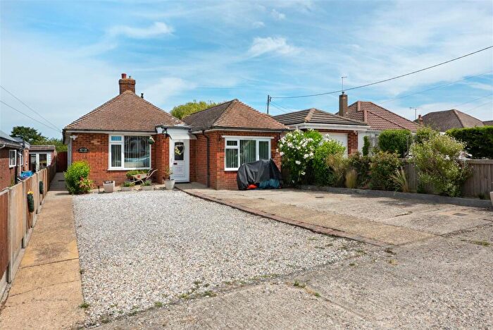4 Bedroom Detached Bungalow For Sale In Maydowns Road, Chestfield, Whitstable, CT5