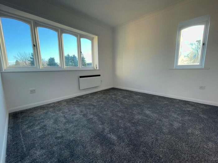 2 Bedroom Flat To Rent In Greenford Avenue, London W7