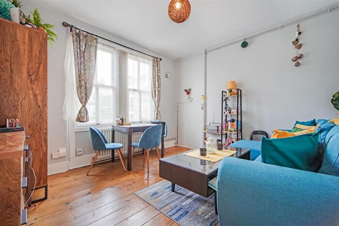 1 Bedroom Flat To Rent In Old Kent Road, London, SE1
