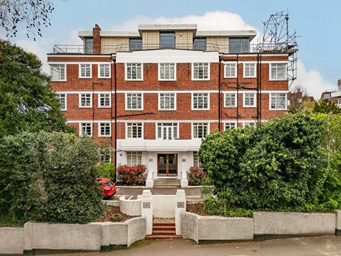 2 Bedroom Flat For Sale In Wimbledon Hill Road, Wimbledon, SW19