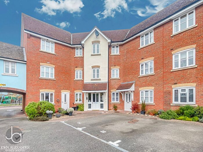 2 Bedroom Flat For Sale In Caxton Close, Tiptree, CO5