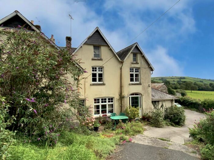 5 Bedroom Farmhouse For Sale In Ashburton, Newton Abbot, TQ13