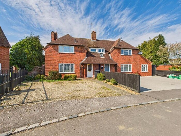 3 Bedroom Semi-Detached House For Sale In Lambfields, Theale, Reading, RG7