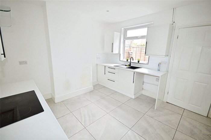 2 Bedroom End Of Terrace House To Rent In Weston Street, Swadlincote, Derbyshire, DE11