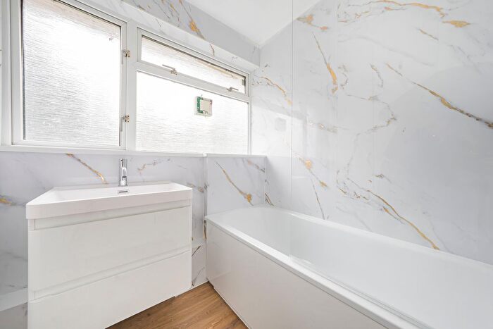 3 Bedroom Terraced House For Sale In Savay Close, Denham Green, Uxbridge, UB9