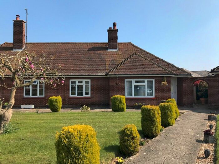 2 Bedroom Bungalow To Rent In Tillwicks Close, Earls Colne, CO6