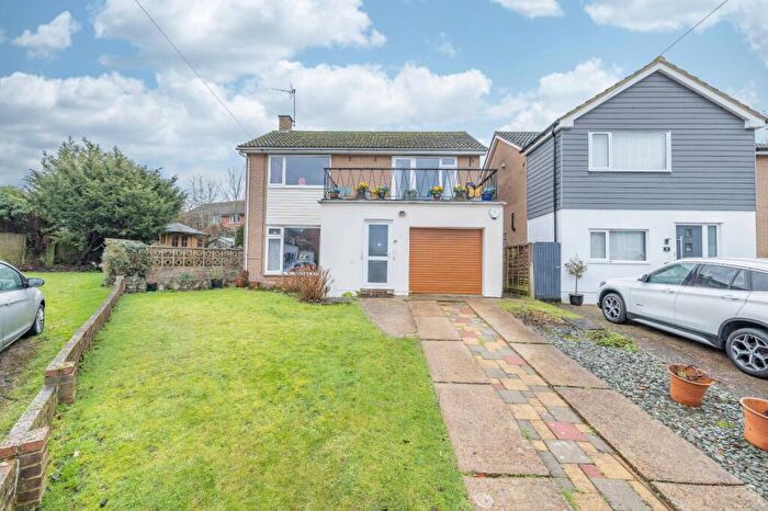4 Bedroom Detached House For Sale In Randolph Close, Canterbury, Kent, CT1