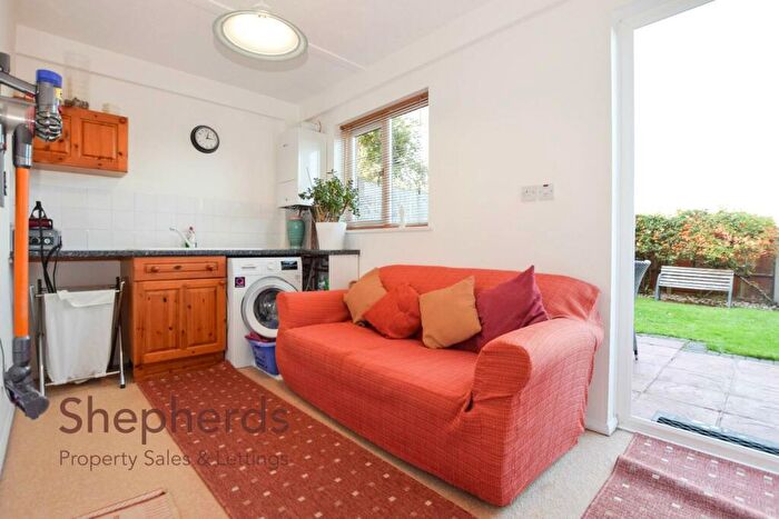 3 Bedroom Terraced House For Sale In King Arthur Court, Cheshunt, EN8