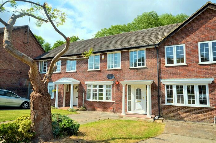 3 Bedroom Terraced House To Rent In East Grinstead, West Sussex, RH19
