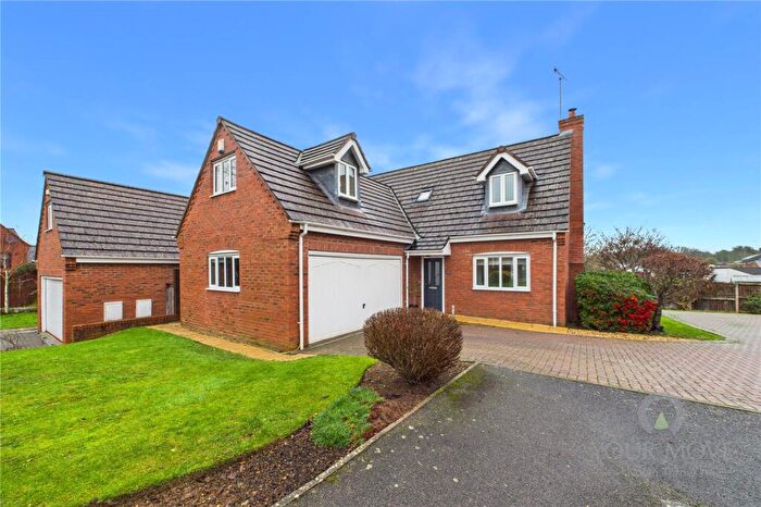 4 Bedroom Detached House For Sale In St. Marys Way, Weedon, Northampton, Northamptonshire, NN7