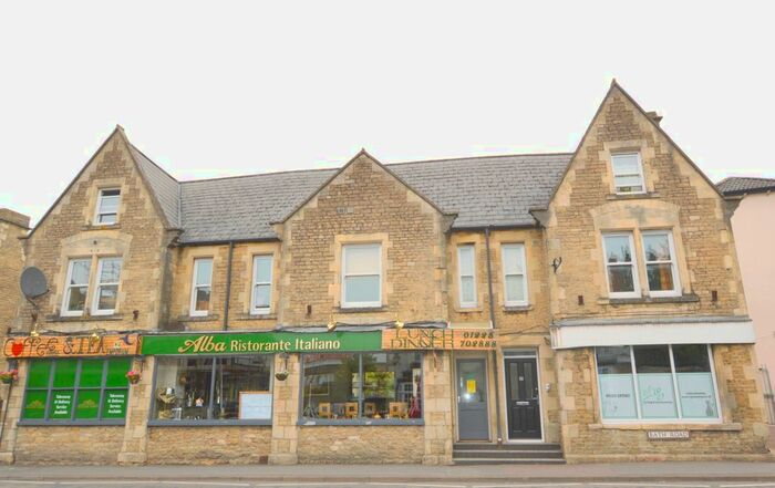 1 Bedroom Flat To Rent In Bath Road, Melksham, SN12