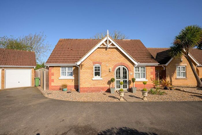2 Bedroom Detached Bungalow For Sale In Southfields Close, Wisbech, PE13