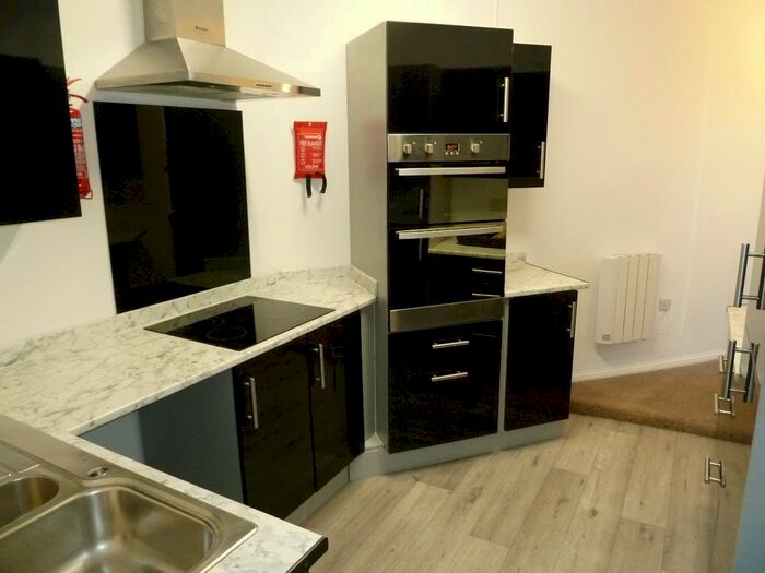 2 Bedroom Flat To Rent In Tailors Court, Manchester Street, Exmouth EX8