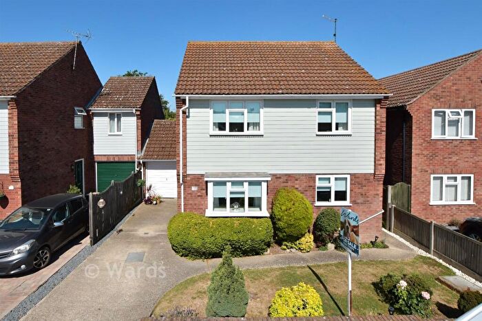 4 Bedroom Link Detached House For Sale In Elm Wood West, Whitstable, Kent, CT5
