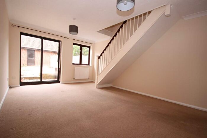 2 Bedroom Terraced House To Rent In Albacore Avenue, Warsash, Southampton, SO31