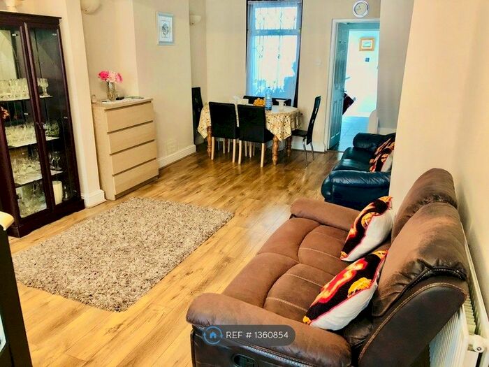 2 Bedroom Terraced House To Rent In Manor Road, Erith, DA8