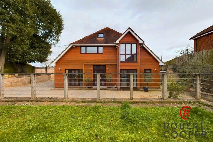 6 Bedroom Detached House To Rent In The Drive, Ickenham, UB10