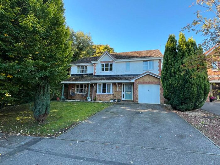 6 Bedroom Detached House For Sale In Larkspur Court, Etherley Dene, DL14