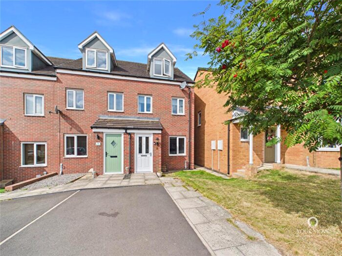 3 Bedroom End Of Terrace House For Sale In Redshank Drive, Houghton-le-spring, Sunderland, DH5