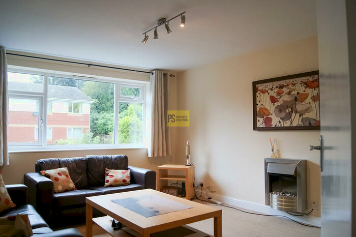 2 Bedroom Apartment To Rent In Shenley Fields Road - Student Property, B29