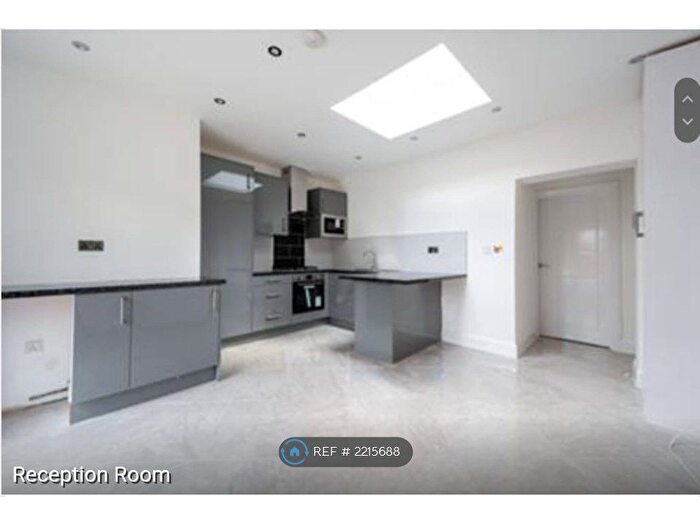 1 Bedroom Flat To Rent In Visita Apartments, East Croydon, CR0