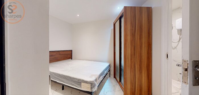 Studio To Rent In Farewell Place, Mitcham, Surrey, CR4