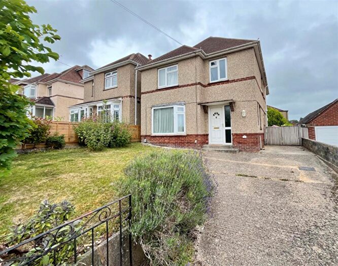 4 Bedroom Detached House For Sale In Sunnyhill Road, Salisbury, SP1