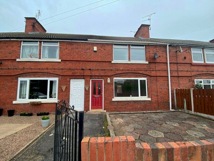 3 Bedroom House To Rent In Scarbrough Crescent, Maltby, ., S66