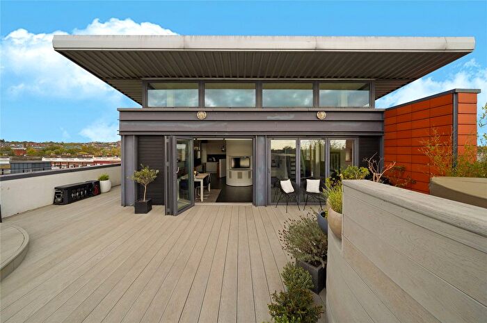 1 Bedroom Flat For Sale In Kilburn High Road, Kilburn, NW6