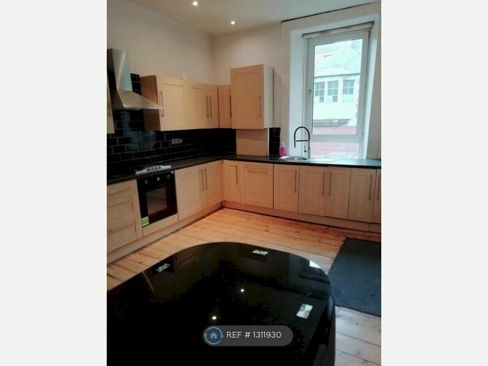 3 Bedroom Flat To Rent In Duke Street, Glasgow, G31