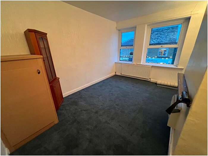 1 Bedroom Flat To Rent In Lidget Street, Huddersfield, HD3