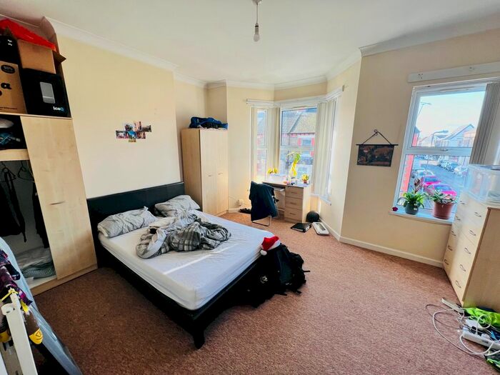 5 Bedroom Terraced House To Rent In Diana Street, Cardiff CF24