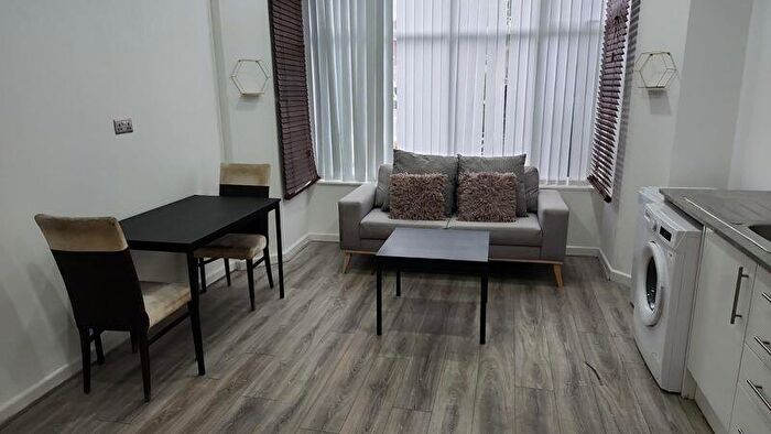 1 Bedroom Flat To Rent In Bromwich Street, Bolton, BL2