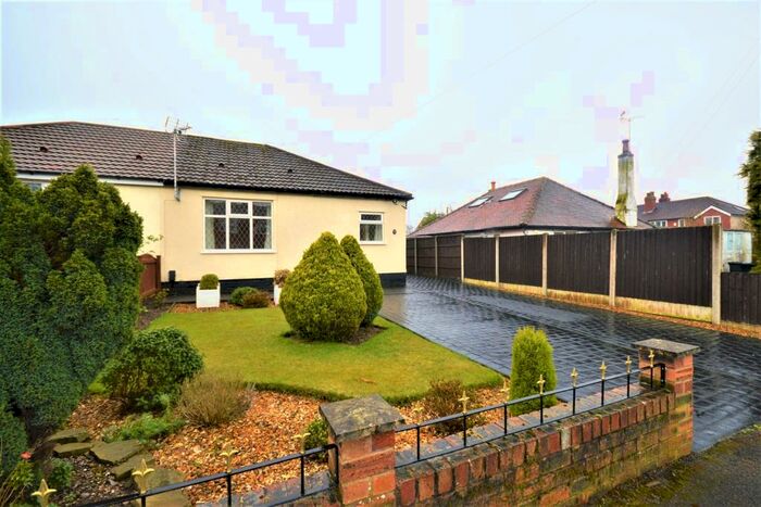 2 Bedroom Semi-Detached Bungalow To Rent In Oak Grove, Poynton, Stockport, SK12