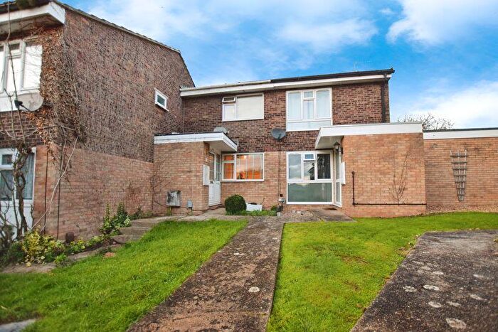 3 Bedroom Terraced House For Sale In Cornwallis Close, Bromham Village, Bedfordshire, MK43