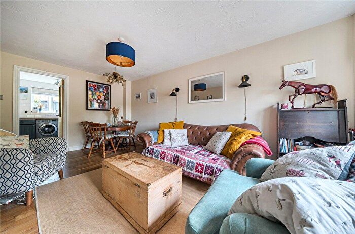 3 Bedroom End Of Terrace House For Sale In Neville Drive, Romsey, Hampshire, SO51