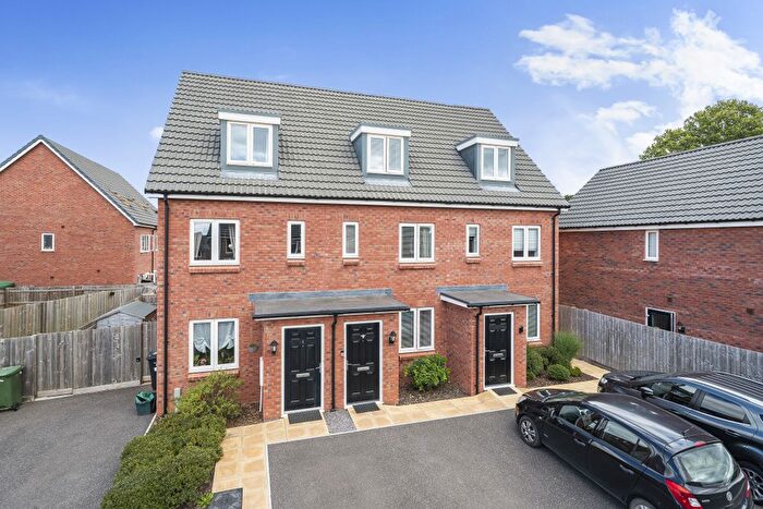 3 Bedroom End Terrace House To Rent In Corn Close, Cranbrook, Exeter, EX5